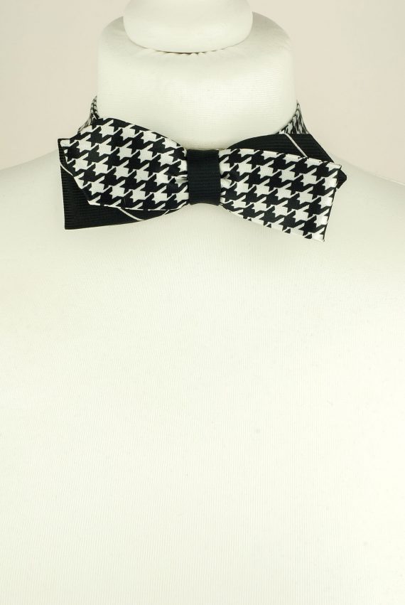 Houndstooth print bow tie