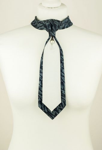 Cravate bleu marine, Petite cravate, Cravate pour dames