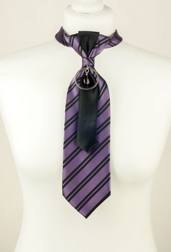 Cravate violette, Cravate en soie
