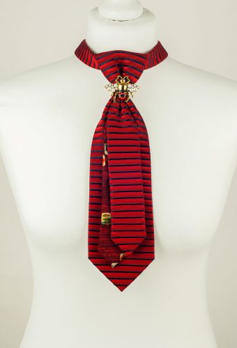 Cravate rouge rayée, cravate d'abeille, cravate d'insecte